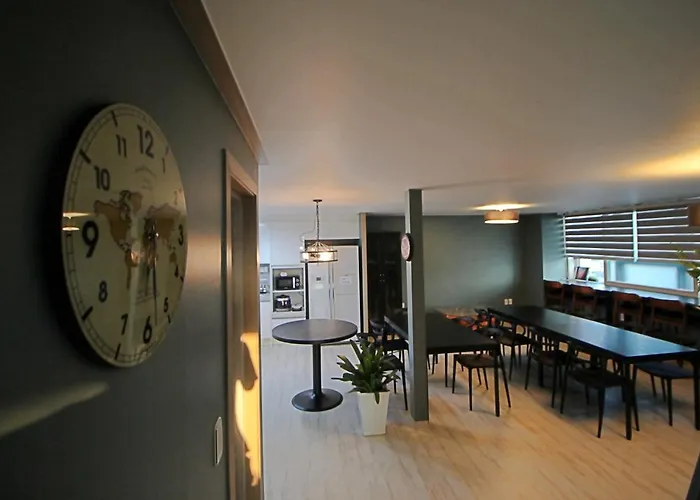 Affittacamere Roadhouse Hongdae Shinchon 3*