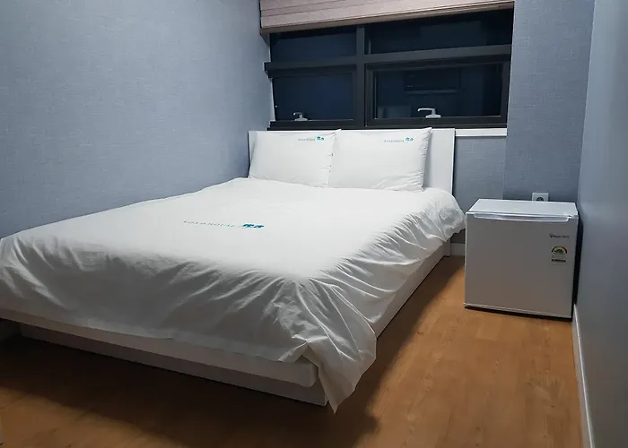 Roadhouse Hongdae Shinchon 3*