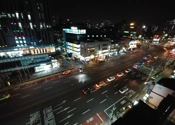 Affittacamere Roadhouse Hongdae Shinchon 3*